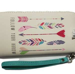 Claire's wristlet wallet